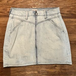 Zipper down Denim Mini Skirt